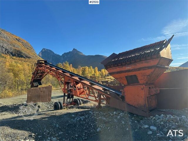 Grading plant Finlay Hydrascreen screener with feed hopper