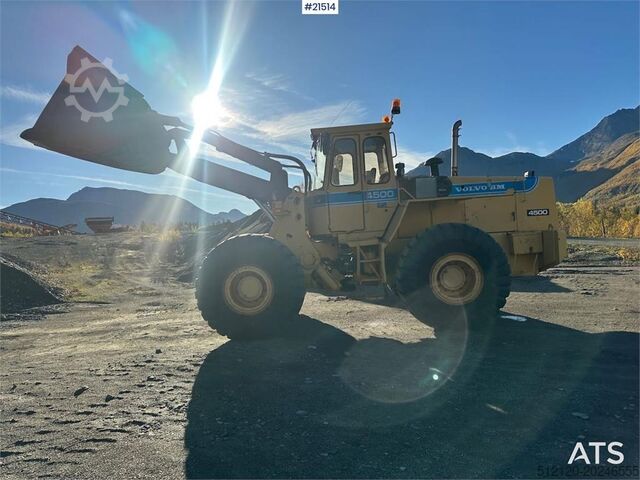 Wheel loader Volvo BM 4500 wheel loader w/ scale and bucket. WATCH VIDEO