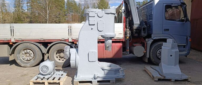 Pneumatic Forging Hammer MA4132 – 160 kg Astrakhan / USSR MA4132