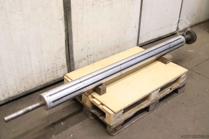 Rollenträger für Verpackungsmaschine unbekannt Ø 150 x 2040 mm