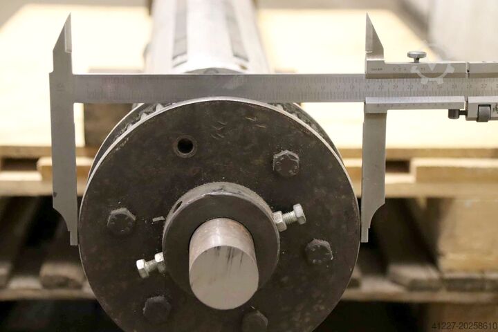 Rollenträger für Verpackungsmaschine unbekannt Ø 150 x 2040 mm