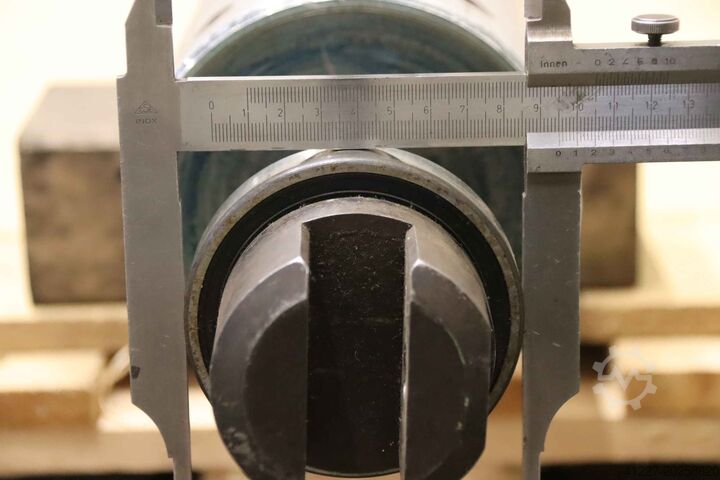 Rollenträger für Verpackungsmaschine unbekannt Ø 148 x 1600 mm