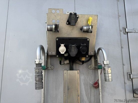 Walking floor semitrailer KRAKER 3-ACHS SCHUBBODENAUFLIEGER CF-Z