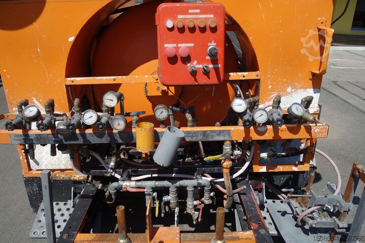 Cold Planers Iveco Iveco Turbo Daily 49-10 Markiermaschine Roadmarking Graco Hofmann