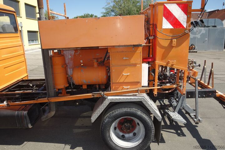 Cold Planers Iveco Iveco Turbo Daily 49-10 Markiermaschine Roadmarking Graco Hofmann