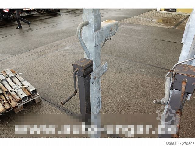 Road maintenance Küpper-Weisser Stützen Streuerstützen Gerätestützen Abstützung