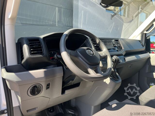 Kleinbus VW CRAFTER 2.0 TDI 9 SITZER AUTOMATIK KLIMAAUTO PDC
