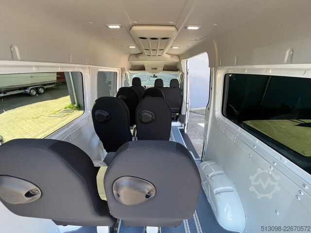 Kleinbus VW CRAFTER 2.0 TDI 9 SITZER AUTOMATIK KLIMAAUTO PDC