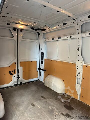 Panel van RENAULT Master Kasten L2H2 Klima Tempomat R-CAM AHK 2,5T