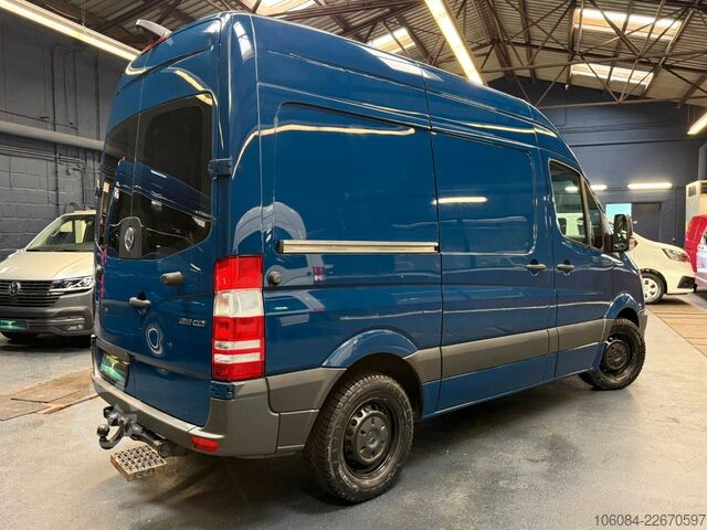 Kastenwagen hoch MERCEDES-BENZ Sprinter 319 3,0l L1-H2 Autom. AC STHZ AHK 3,5T