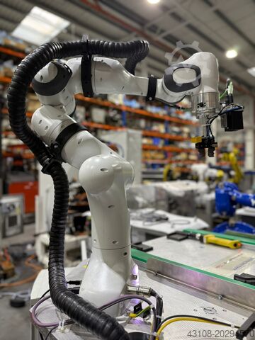 Industrial robot Franka Emika