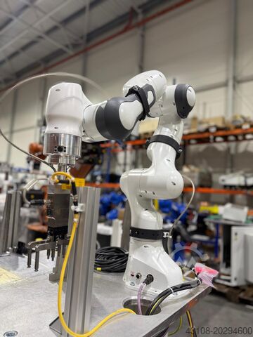 Industrial robot Franka Emika
