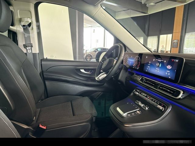 Kleinbus MERCEDES-BENZ V 220d 4MATIC STYLE DISTRONIC+MULTIBEAM+AHK+NAVI