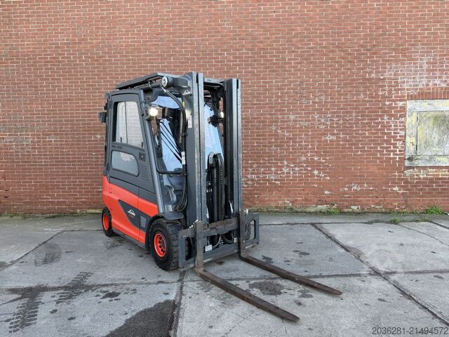 Elektro 4 Rad-Stapler Linde E25-01