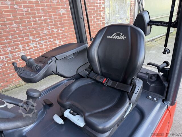Elektro 3 Rad-Stapler Linde E20L-02