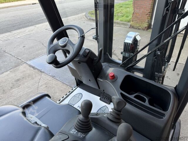 Elektro 3 Rad-Stapler Linde E20L-02