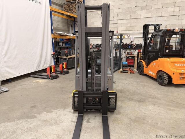 Electric 3-wheel forklift Jungheinrich EFG 216k