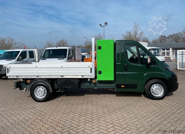 Transporter mit Kipper PEUGEOT Boxer Kipper/ 121kw/ Staukasten/ AHK 3.0t/ AC