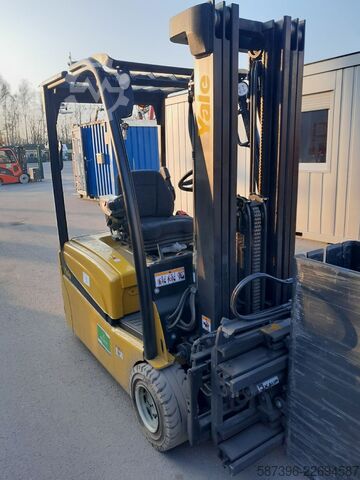 Elektro 3 Rad-Stapler Yale ERP20VT LWB