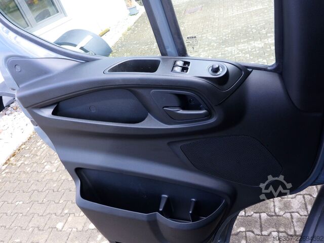 Transporter Fahrgestell IVECO Daily 35C18H D 3,0 lRd.3000,  Klima Autom Differ