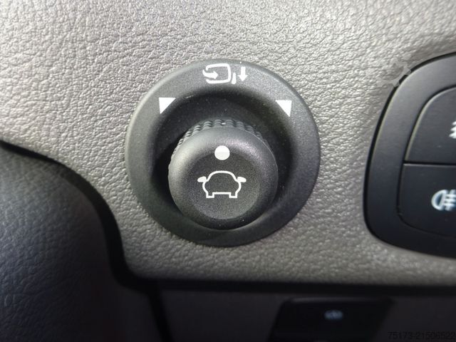 Kleinbus FORD Transit Kombi 350 L3H2 Trend 360Kam Navi 9Sitz