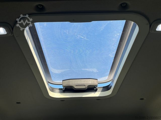 Minibus VOLKSWAGEN CRAFTER 17 SITZER ACC LANE ASSIST