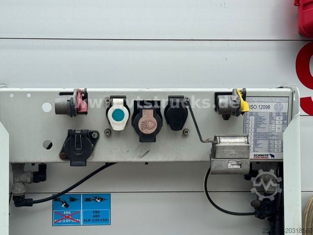 Open semitrailer with tarp SCHMITZ CARGOBULL SCS Mega Hubdach Edscha Lift Staplerhalterung