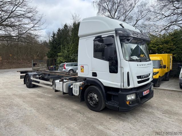 Truck chassis IVECO 140E28/FP