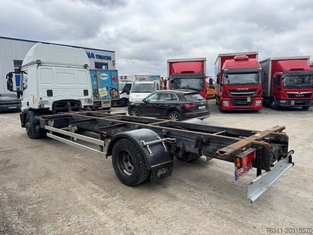 Truck chassis IVECO 140E28/FP