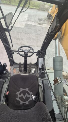 Umschlagbagger LIEBHERR LH 30 M Industry Litronic