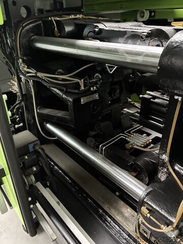 Spritzgießmaschine YIZUMI UN60A5/ IU295