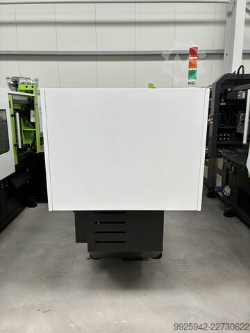 Spritzgießmaschine YIZUMI UN60A5/ IU295