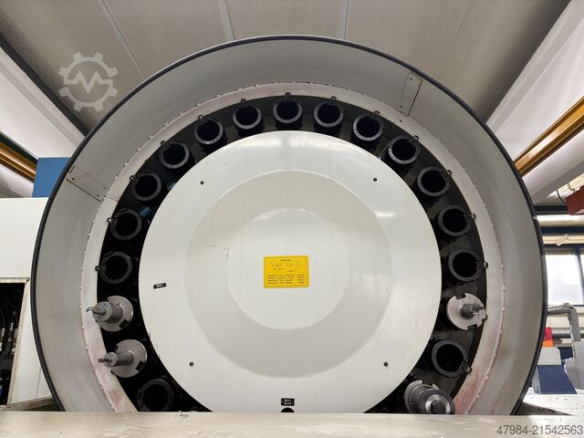 Vertikales Bearbeitungszentrum YCM SUPERMAX V116B