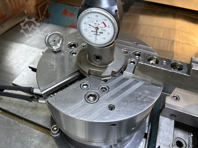 Vertikales Bearbeitungszentrum YCM SUPERMAX V116B