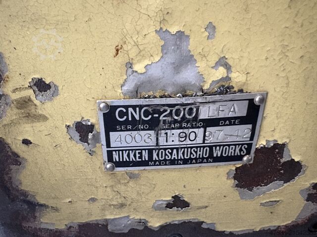 Vertikales Bearbeitungszentrum YCM SUPERMAX V116B