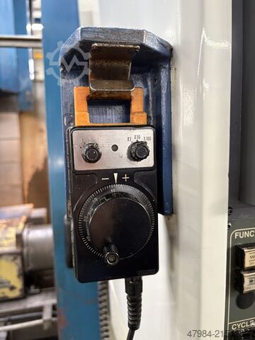Vertikales Bearbeitungszentrum YCM SUPERMAX V116B
