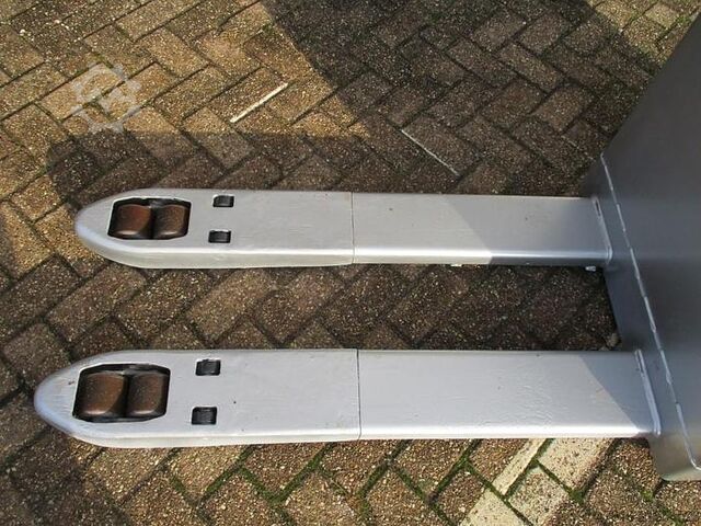 Niederhubwagen STILL EXU-SF20