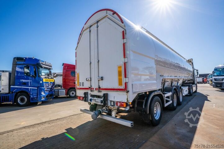 Silo OVA PULVÉ 9 COMP. - 53M3