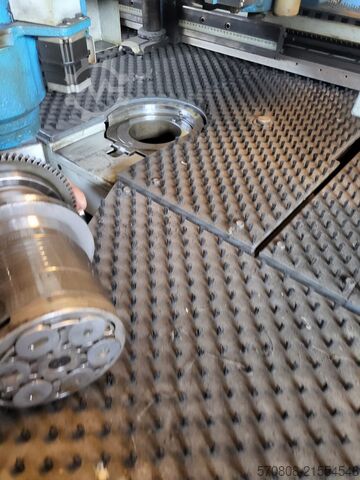 Euromac Cx 1000/30 Stanzmaschine, 30 Tonnen EUROMAC CX 100/30