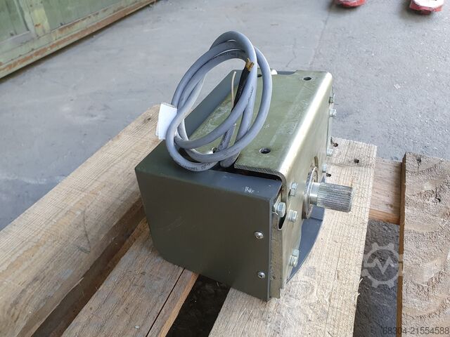 TORANTRIEB / STEUERUNG / GETRIEBE GAROG / ELKA / ELEKTROMATEN TORANTRIEB / STEUERUNG - 11 Stück.