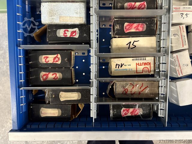 Werkzeugschubladenschrank mit Inhalt  