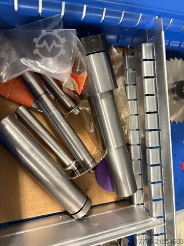 Werkzeugschubladenschrank mit Inhalt  