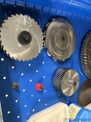 Werkzeugschubladenschrank mit Inhalt  