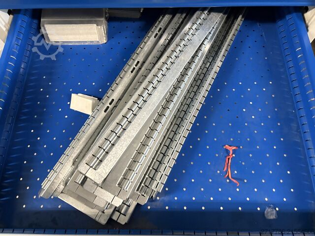 Werkzeugschubladenschrank mit Inhalt  