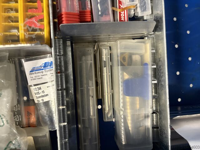 Werkzeugschubladenschrank mit Inhalt  