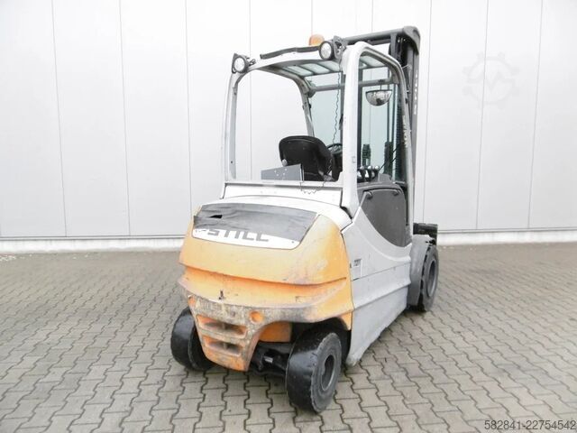 Electric 4-wheel forklift STILL RX 60-45