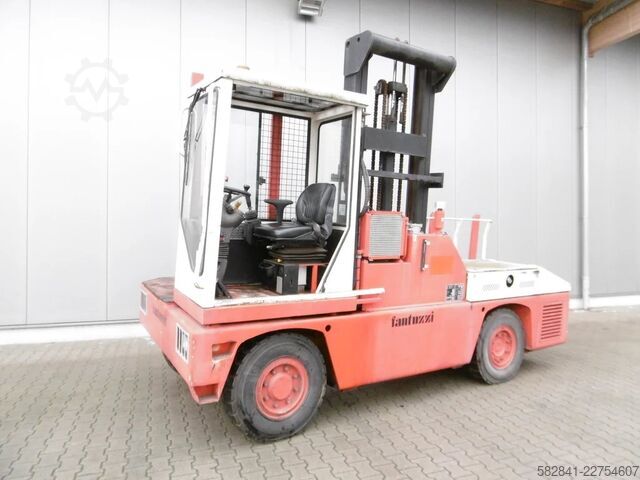 Side loader forklift FANTUZZI SF 50U