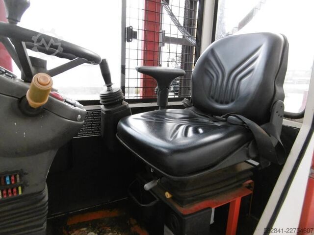 Side loader forklift FANTUZZI SF 50U