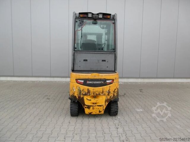 Electric 4-wheel forklift JUNGHEINRICH EFG 430ks 115-500 DZ