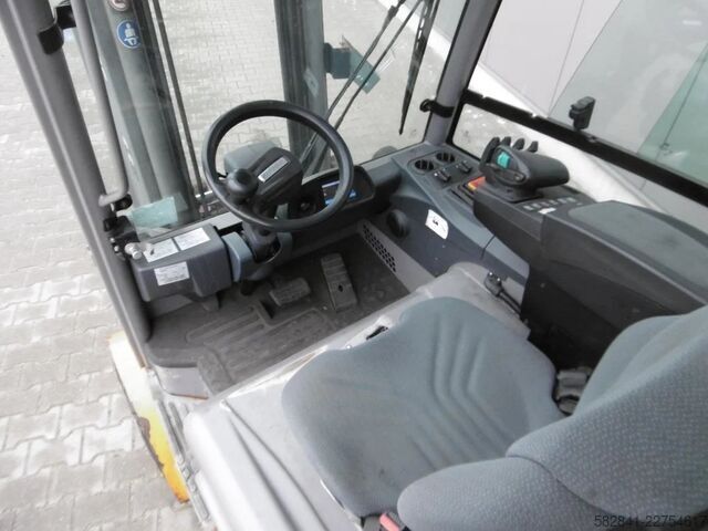 Electric 4-wheel forklift JUNGHEINRICH EFG S 30sG180-330ZT